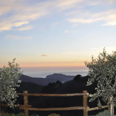 Humus Sapiens Farmház Castiglione Chiavarese