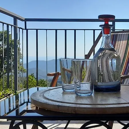 Humus Sapiens Gospodarstwo agroturystyczne *